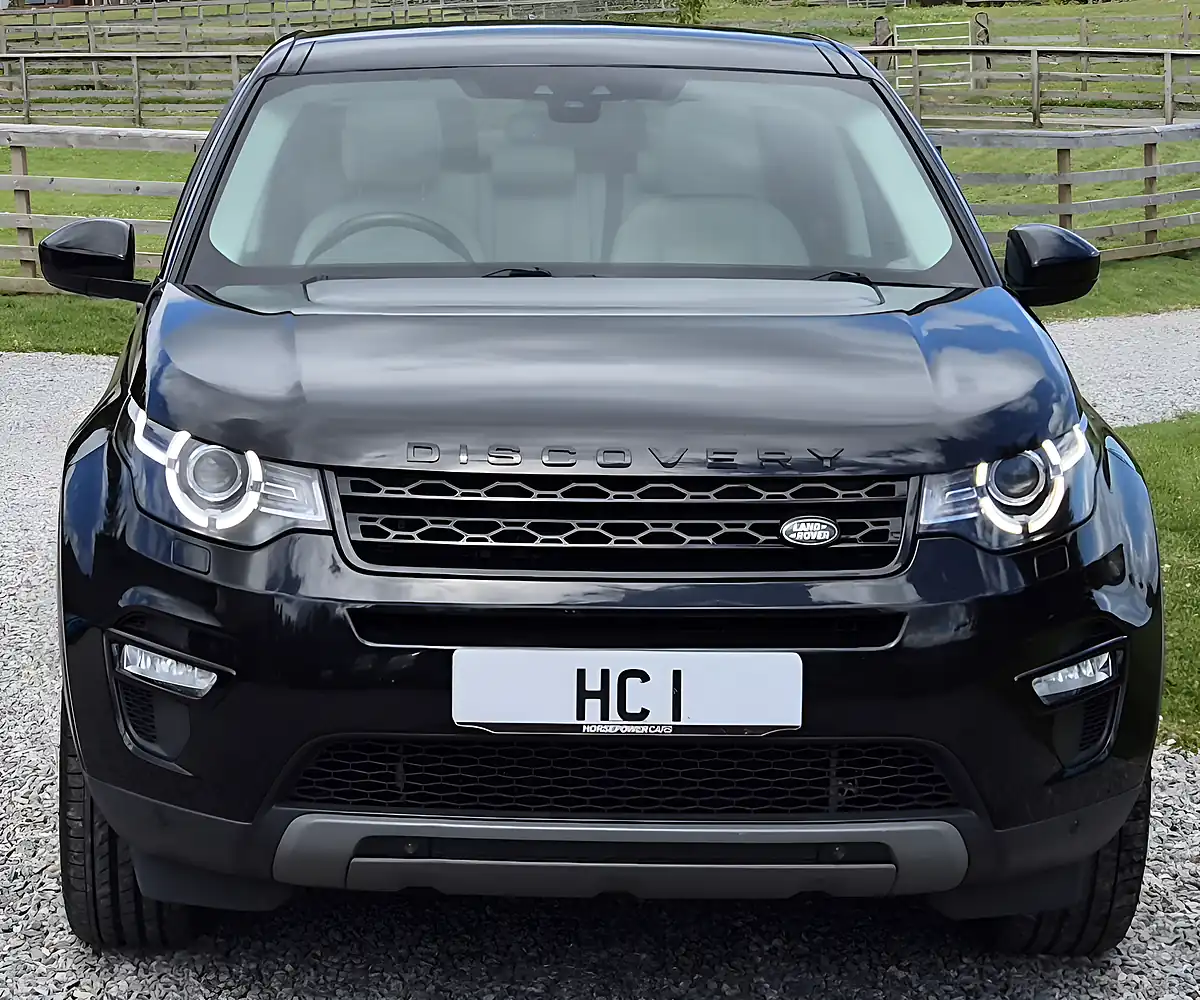 Used 2017 Land Rover Discovery Sport Hse Black Black - Interior and Exterior details 4