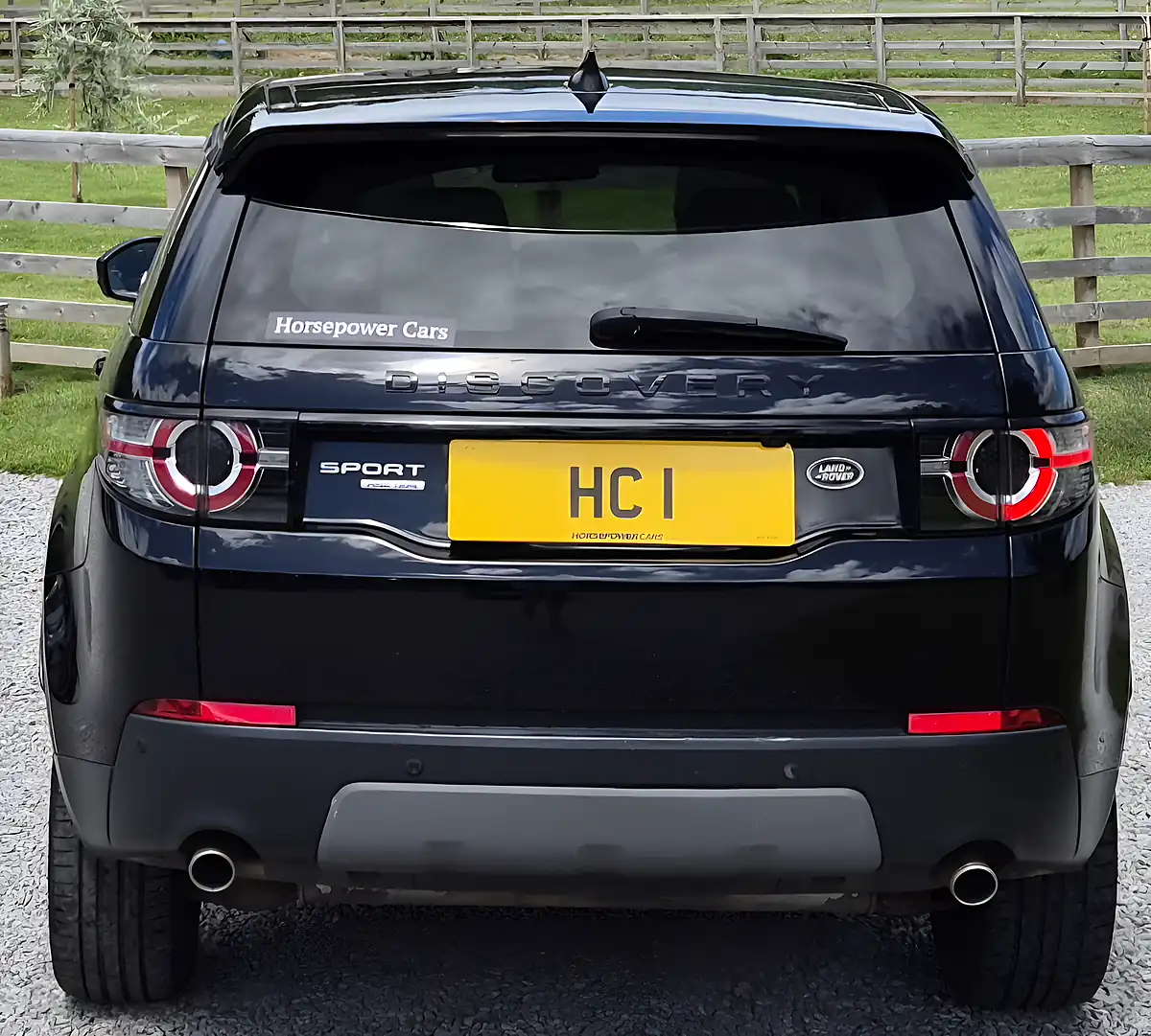 Used 2017 Land Rover Discovery Sport Hse Black Black - Interior and Exterior details 6