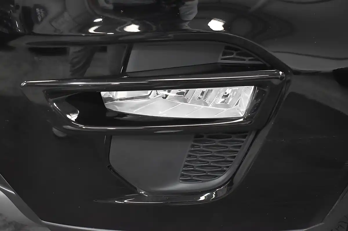 Used 2017 Land Rover Discovery Sport Hse Black Black - Interior and Exterior details 18