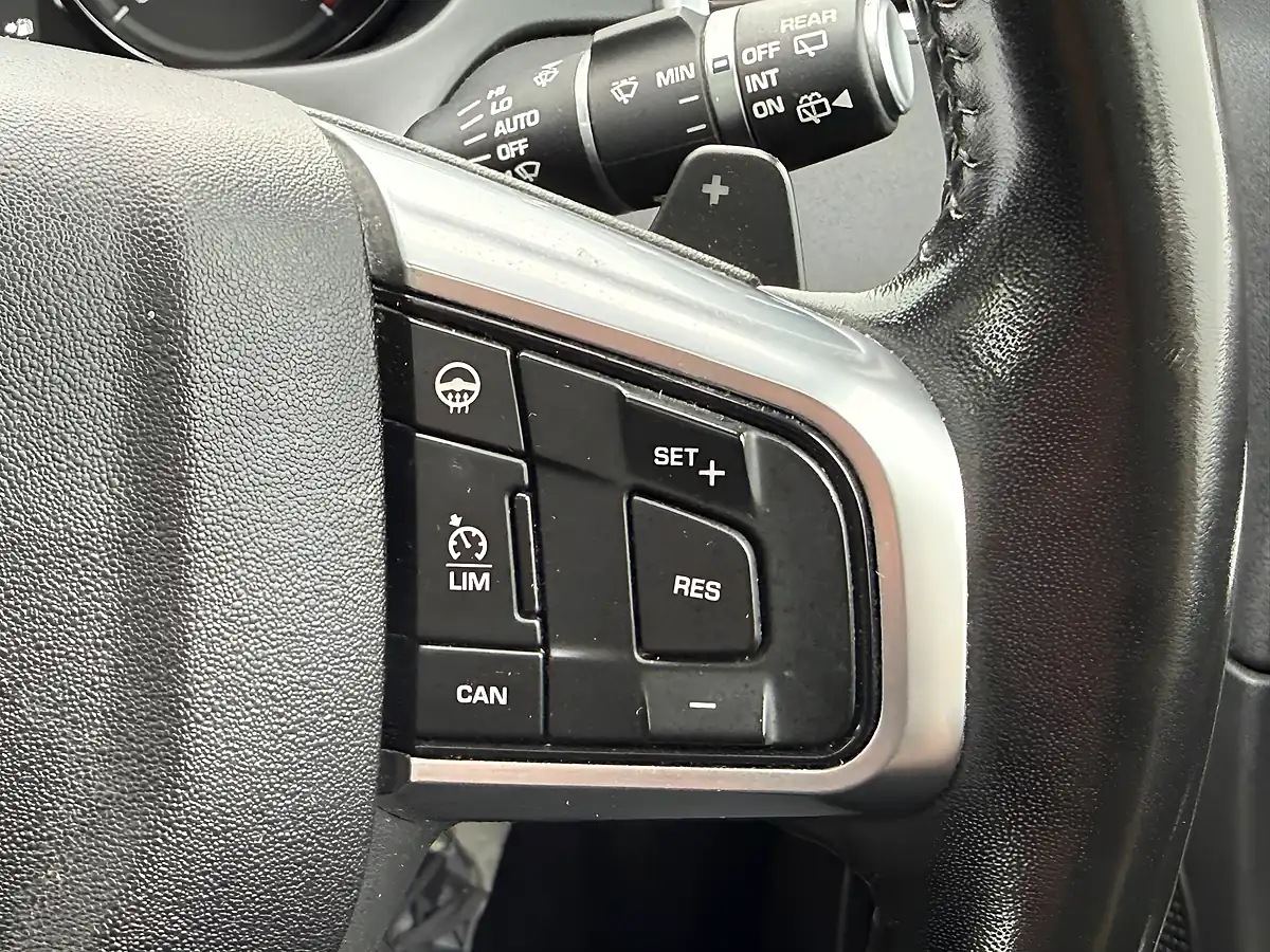 Used 2017 Land Rover Discovery Sport Hse Black Edition Red - Interior and Exterior details 13