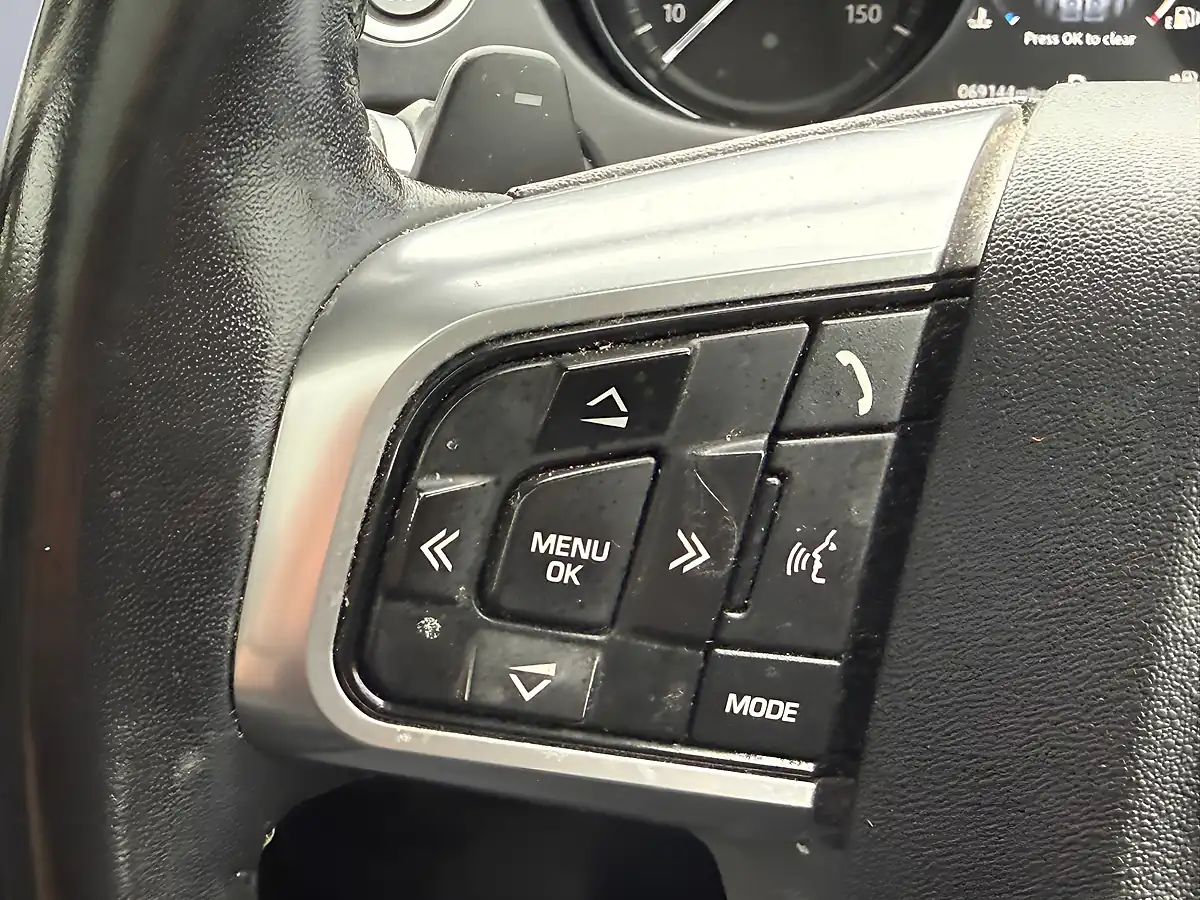 Used 2017 Land Rover Discovery Sport Hse Black Edition Red - Interior and Exterior details 14