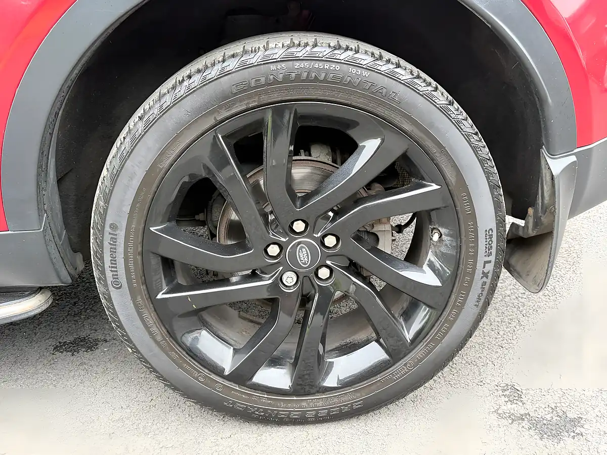 Used 2017 Land Rover Discovery Sport Hse Black Edition Red - Interior and Exterior details 18
