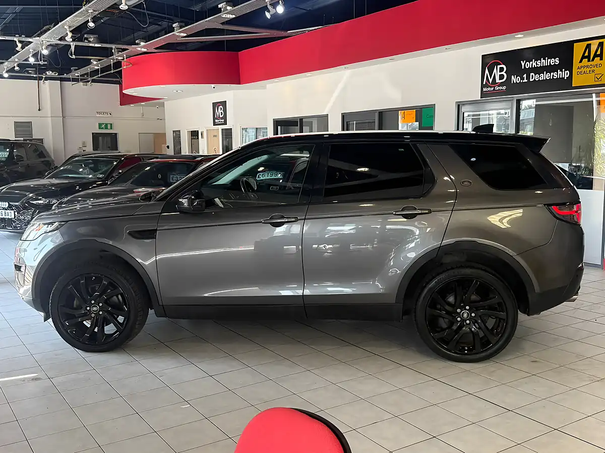 Used 2017 Land Rover Discovery Sport Hse Black Grey - Interior and Exterior details 5