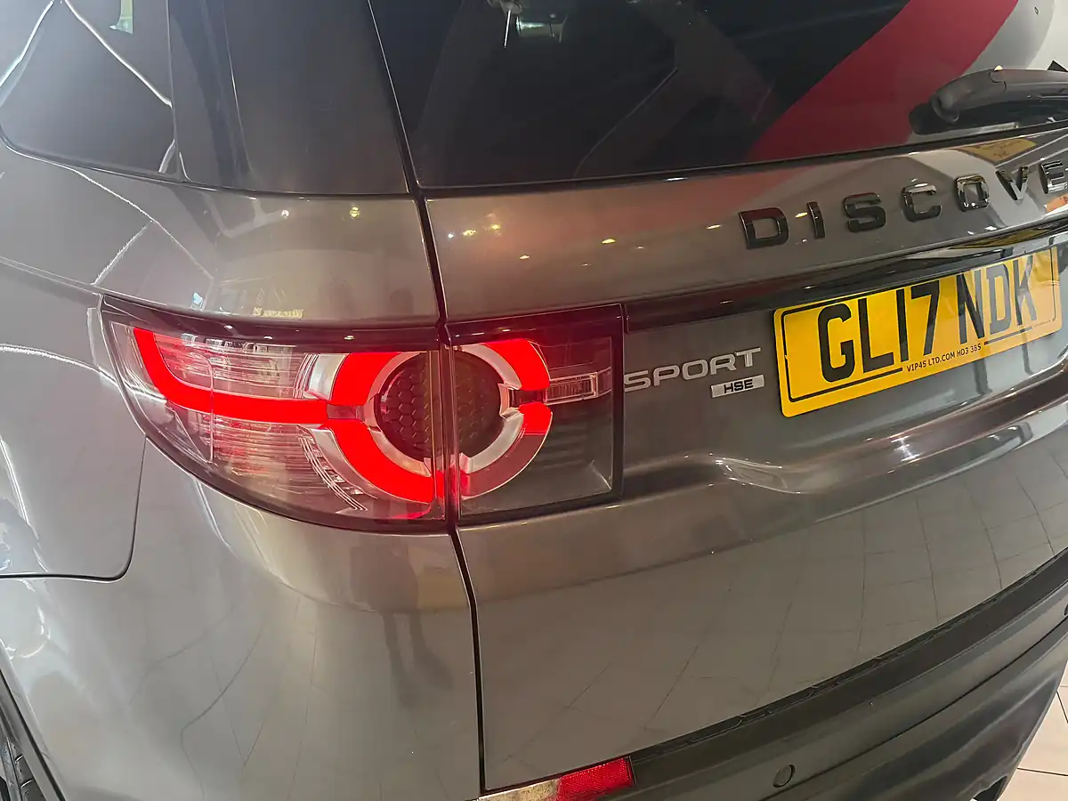 Used 2017 Land Rover Discovery Sport Hse Black Grey - Interior and Exterior details 7