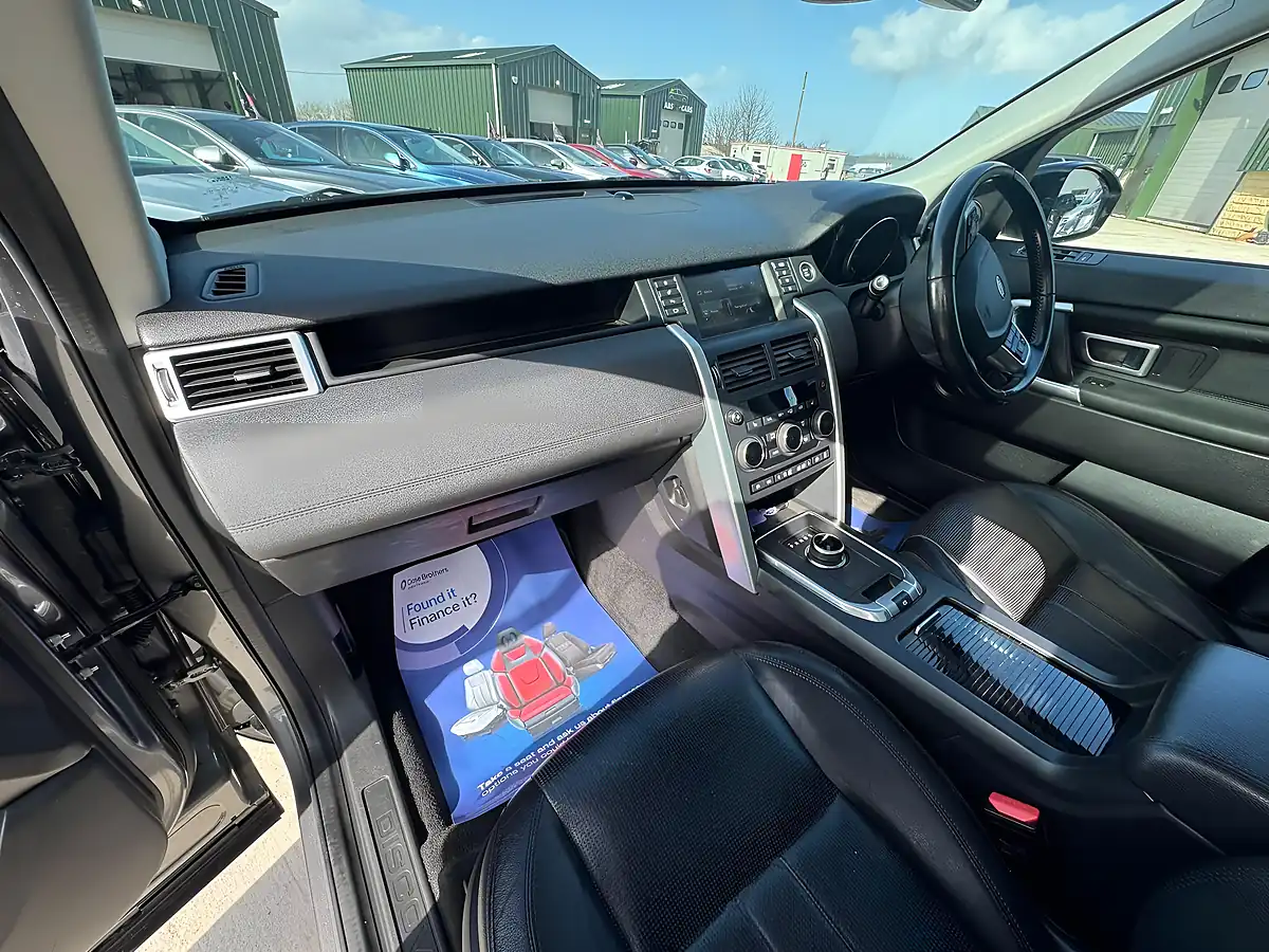 Used 2017 Land Rover Discovery Sport Hse Black Grey - Interior and Exterior details 16