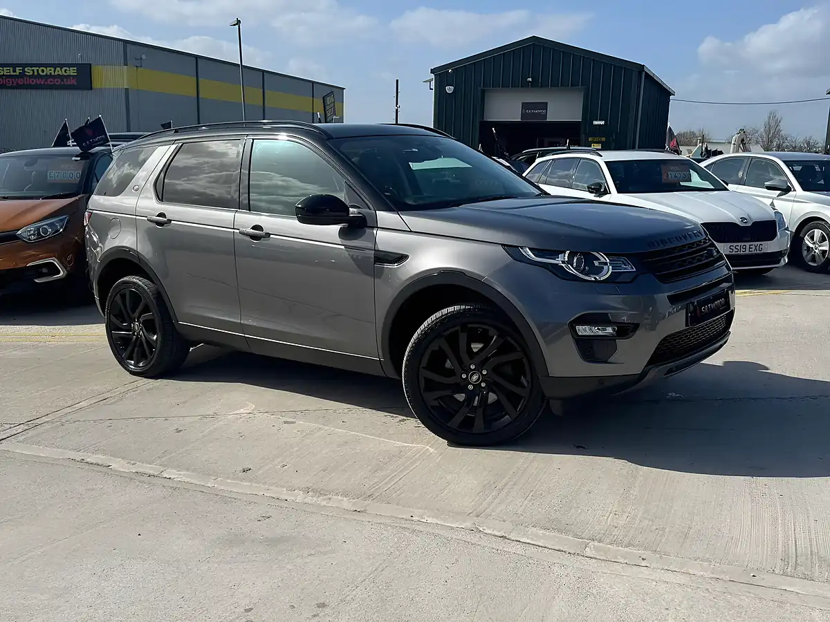 Used 2017 Land Rover Discovery Sport Hse Black Grey - Interior and Exterior details 2