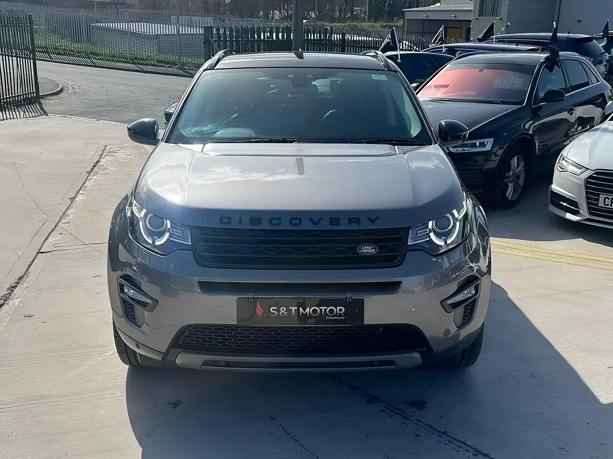 Used 2017 Land Rover Discovery Sport Hse Black Grey - Interior and Exterior details 3