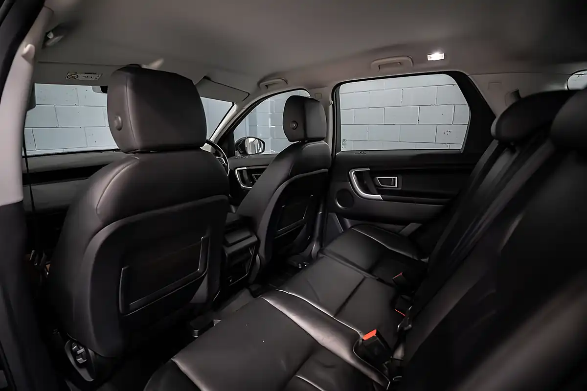 Used 2017 Land Rover Discovery Sport Hse Black - Interior and Exterior details 17