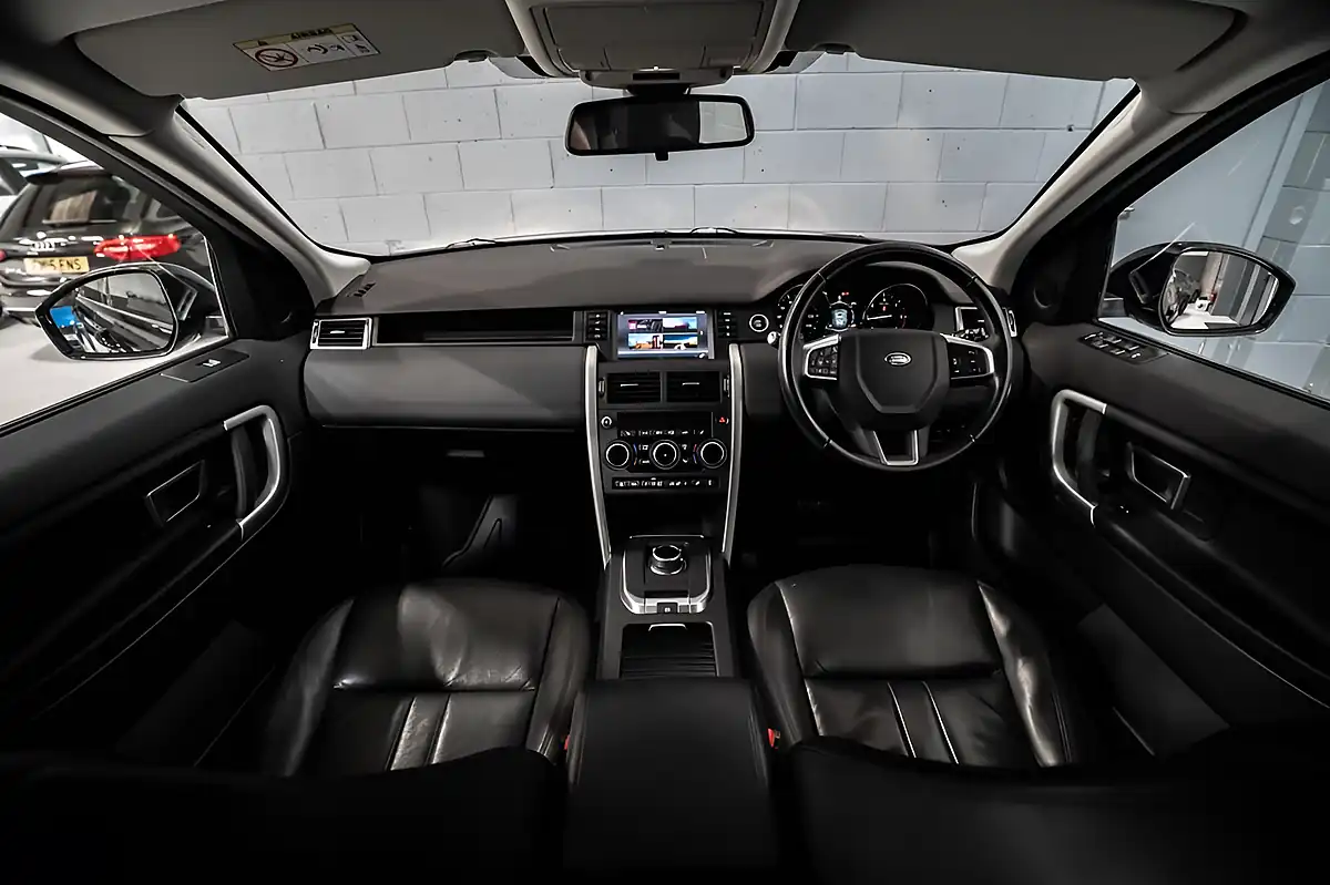 Used 2017 Land Rover Discovery Sport Hse Black - Interior and Exterior details 2