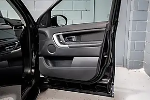 Used 2017 Land Rover Discovery Sport Hse Black - Interior and Exterior details 8