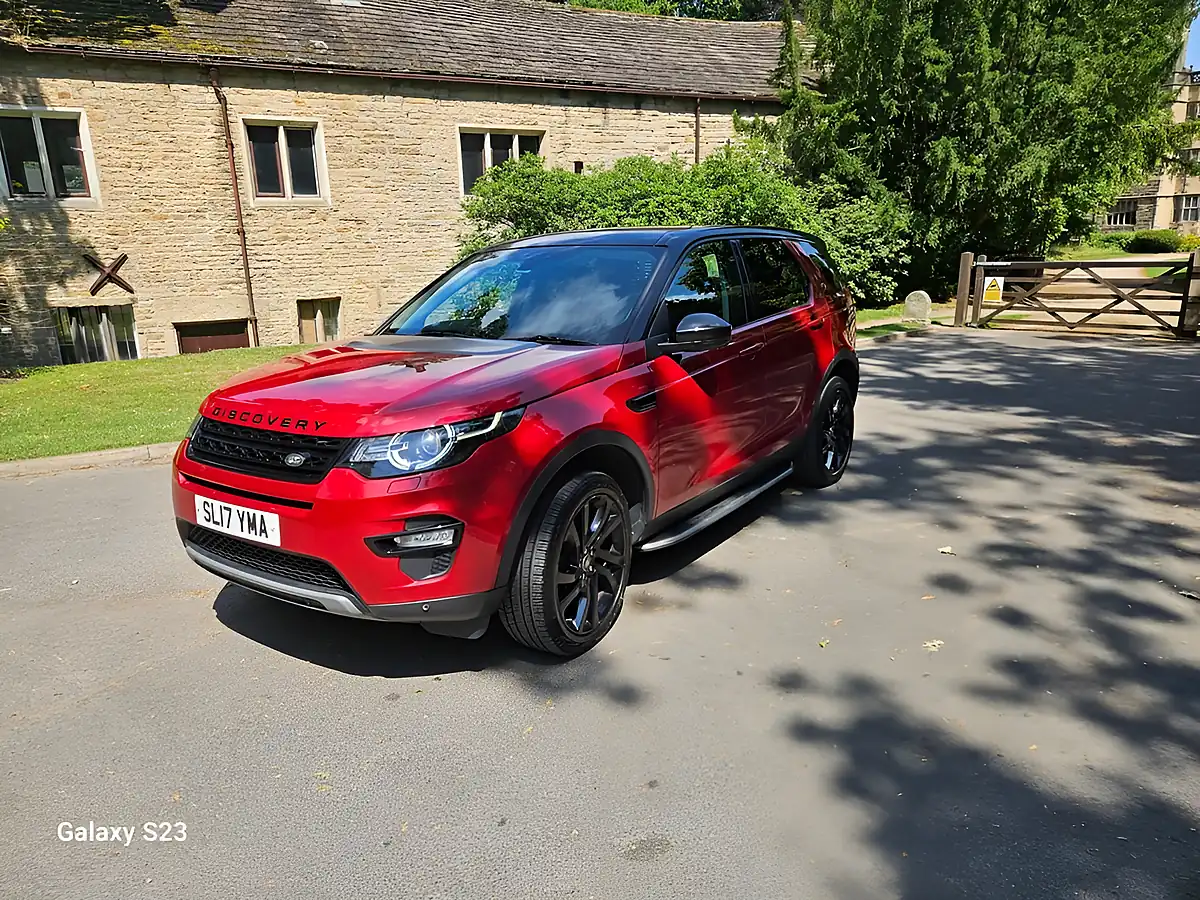 Used 2017 Land Rover Discovery Sport Hse Black Red - Interior and Exterior details 12