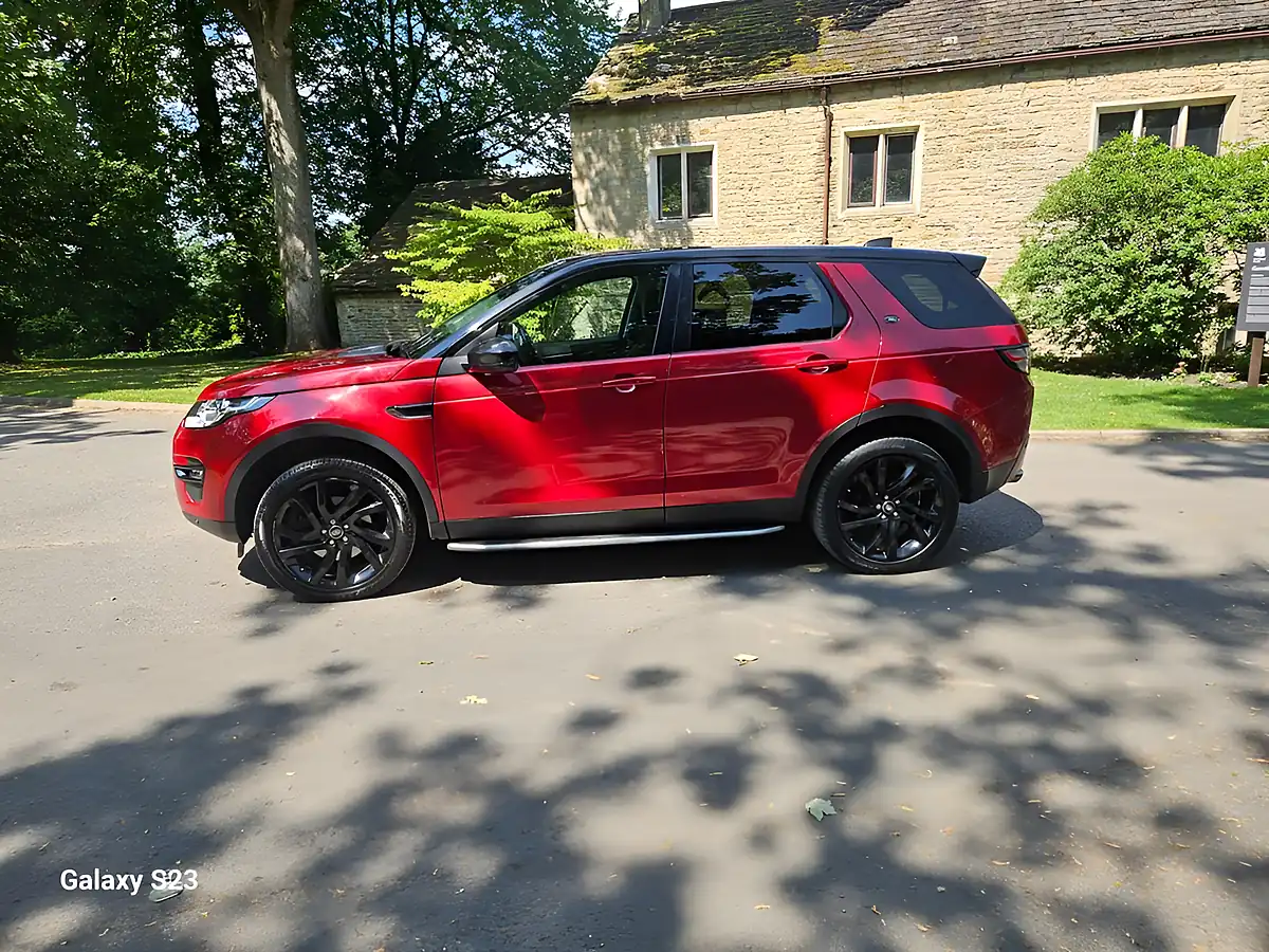 Used 2017 Land Rover Discovery Sport Hse Black Red - Interior and Exterior details 14