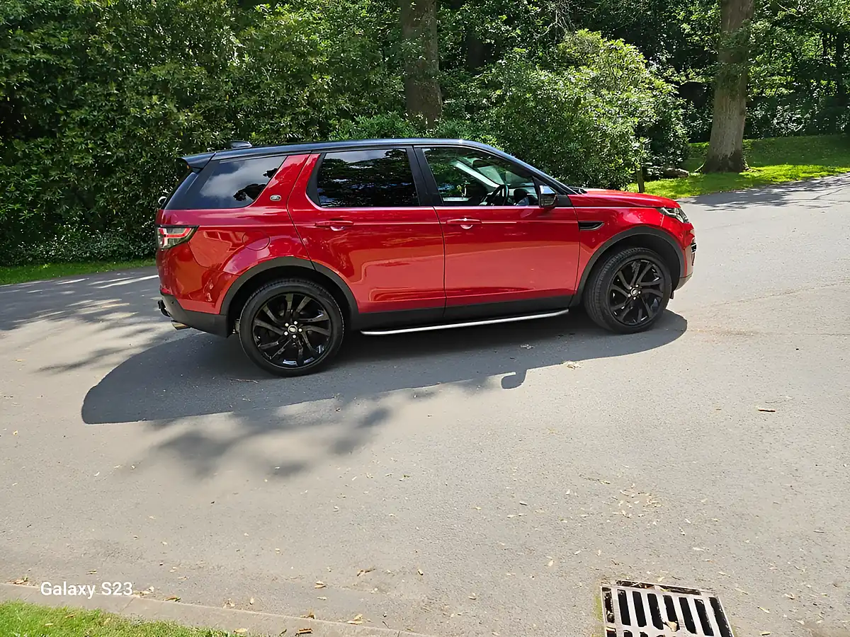 Used 2017 Land Rover Discovery Sport Hse Black Red - Interior and Exterior details 20