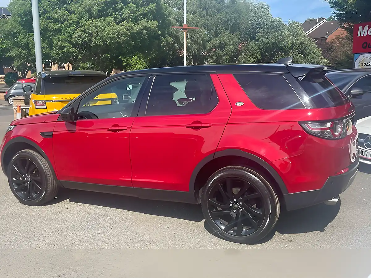 Used 2017 Land Rover Discovery Sport Hse Black Red - Interior and Exterior details 4