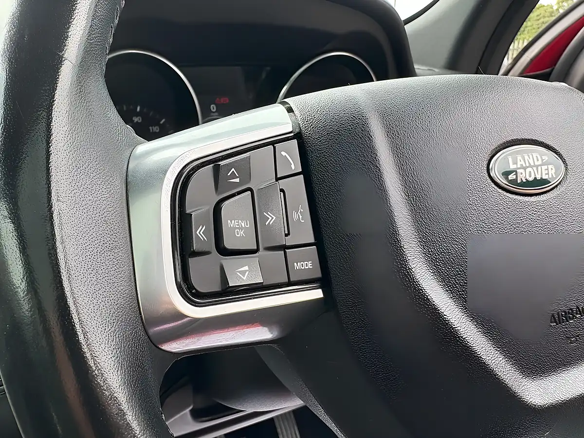 Used 2017 Land Rover Discovery Sport Hse Black Red - Interior and Exterior details 13