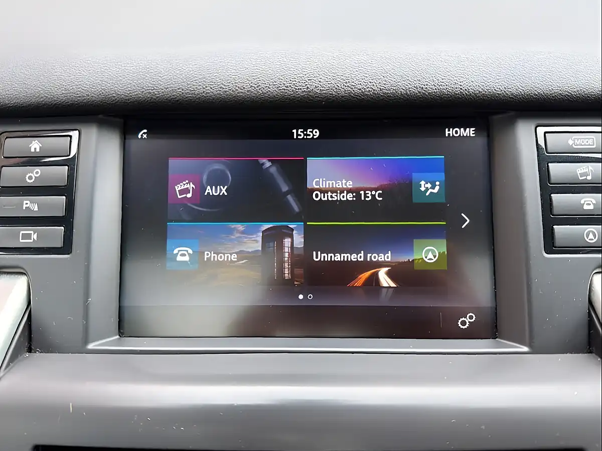 Used 2017 Land Rover Discovery Sport Hse Black White - Interior and Exterior details 12