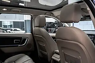 Used 2017 Land Rover Discovery Sport Hse Blue - Interior and Exterior details 13