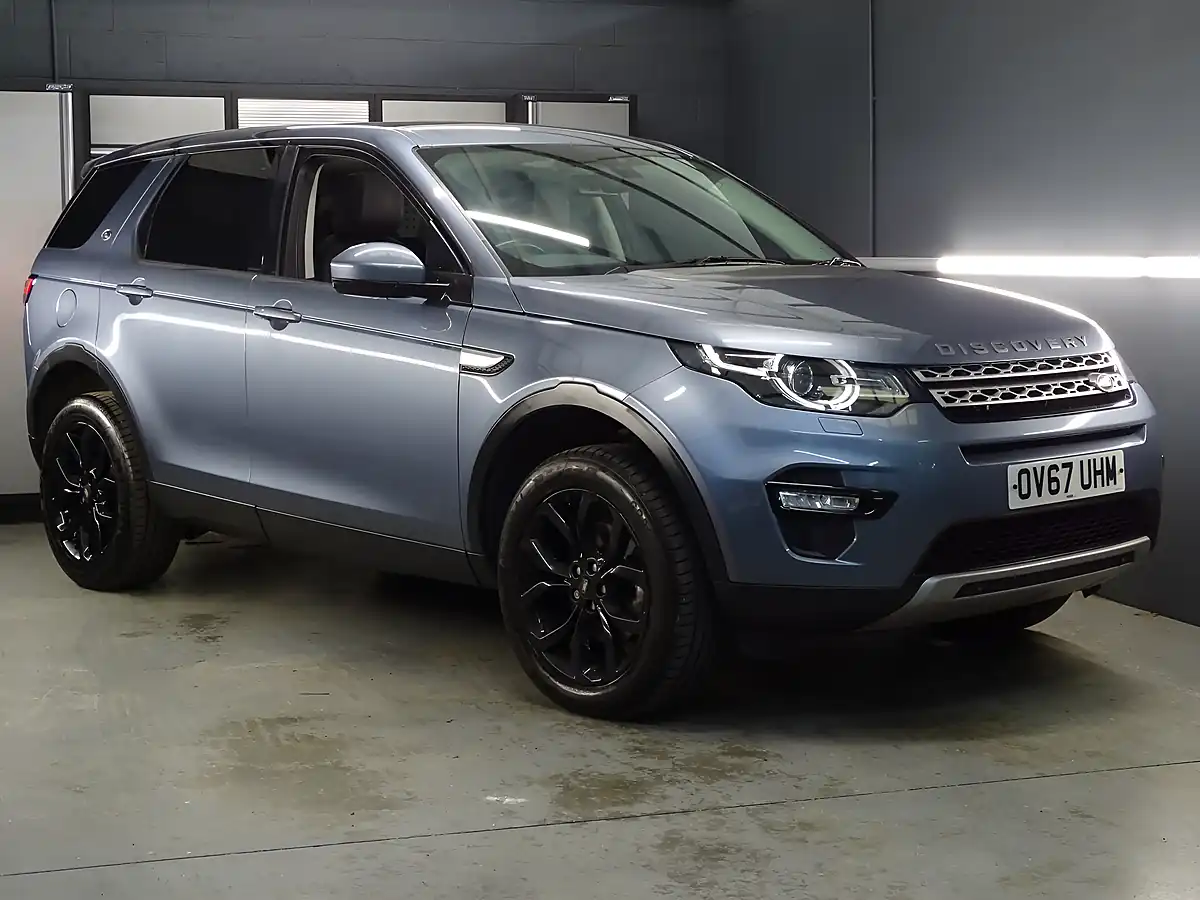 Used 2017 Land Rover Discovery Sport Hse Byron Blue Metallic - Interior and Exterior details 2