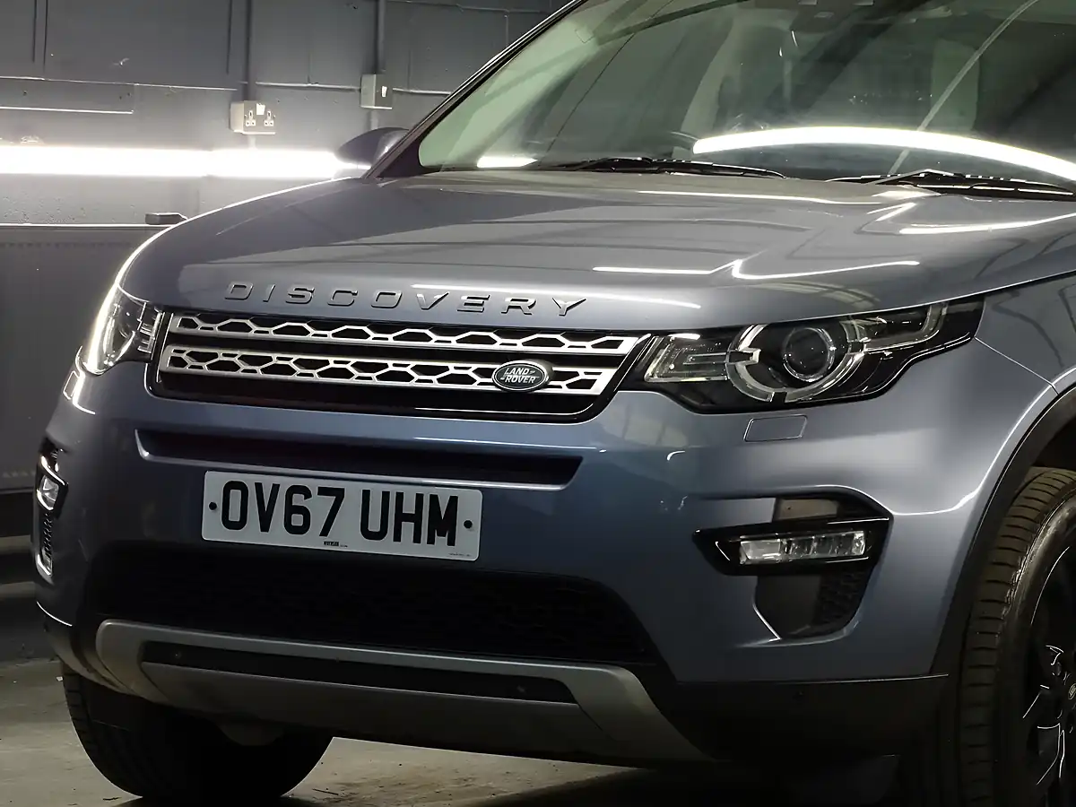 Used 2017 Land Rover Discovery Sport Hse Byron Blue Metallic - Interior and Exterior details 9