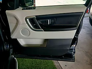 Used 2017 Land Rover Discovery Sport Hse Dynamic Lux Black - Interior and Exterior details 19