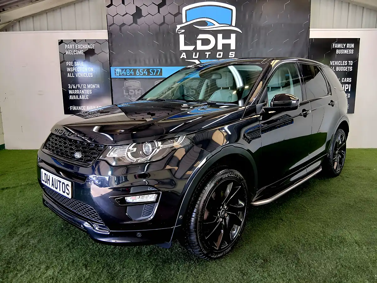 Used 2017 Land Rover Discovery Sport Hse Dynamic Lux Black - Interior and Exterior details 7