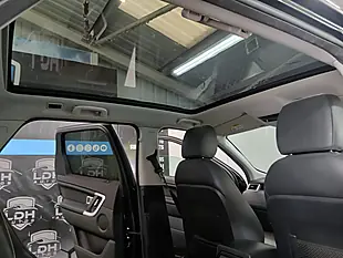 Used 2017 Land Rover Discovery Sport Hse Dynamic Lux Black - Interior and Exterior details 10