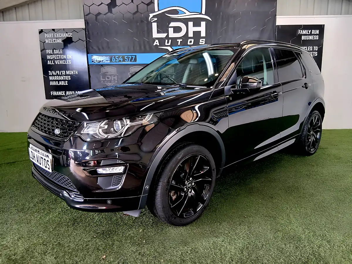 Used 2017 Land Rover Discovery Sport Hse Dynamic Lux Black - Interior and Exterior details 3