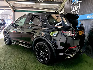 Used 2017 Land Rover Discovery Sport Hse Dynamic Lux Black - Interior and Exterior details 5