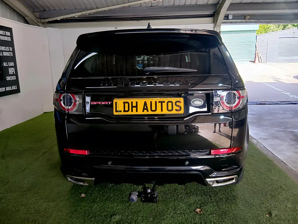 Used 2017 Land Rover Discovery Sport Hse Dynamic Lux Black - Interior and Exterior details 6