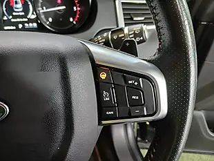Used 2017 Land Rover Discovery Sport Hse Dynamic Lux Black - Interior and Exterior details 11