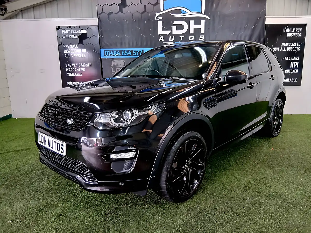 Used 2017 Land Rover Discovery Sport Hse Dynamic Lux Black - Interior and Exterior details 6