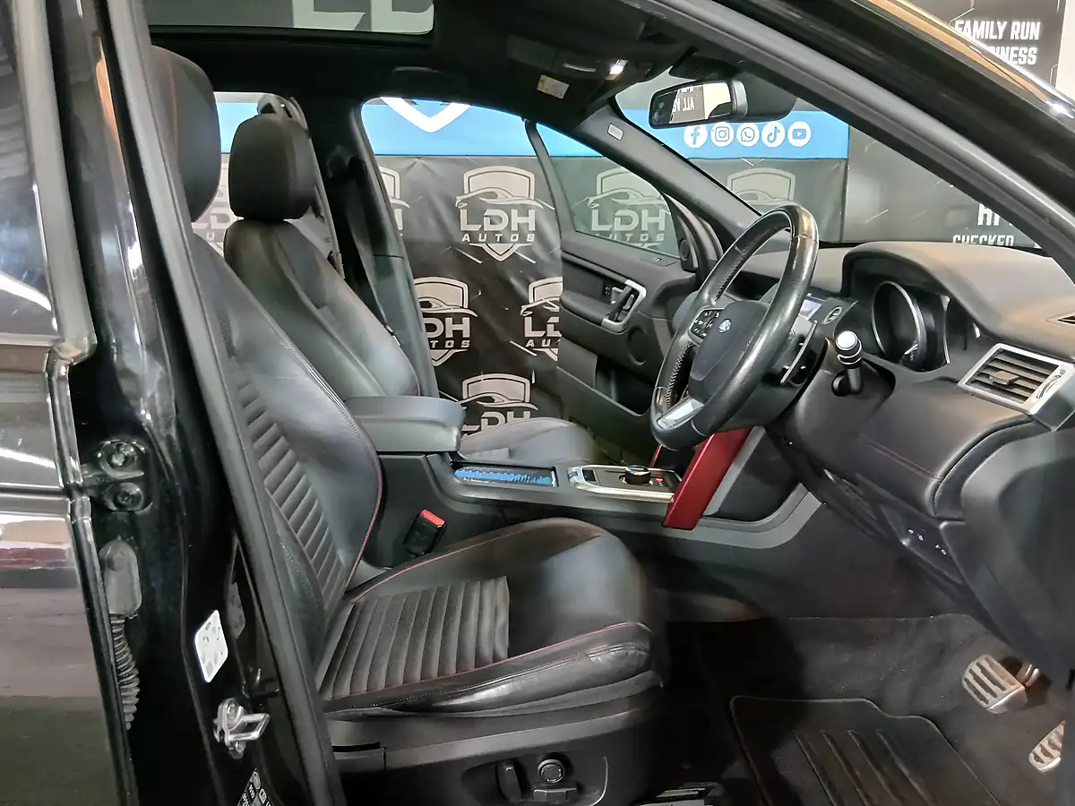 Used 2017 Land Rover Discovery Sport Hse Dynamic Lux Black - Interior and Exterior details 8