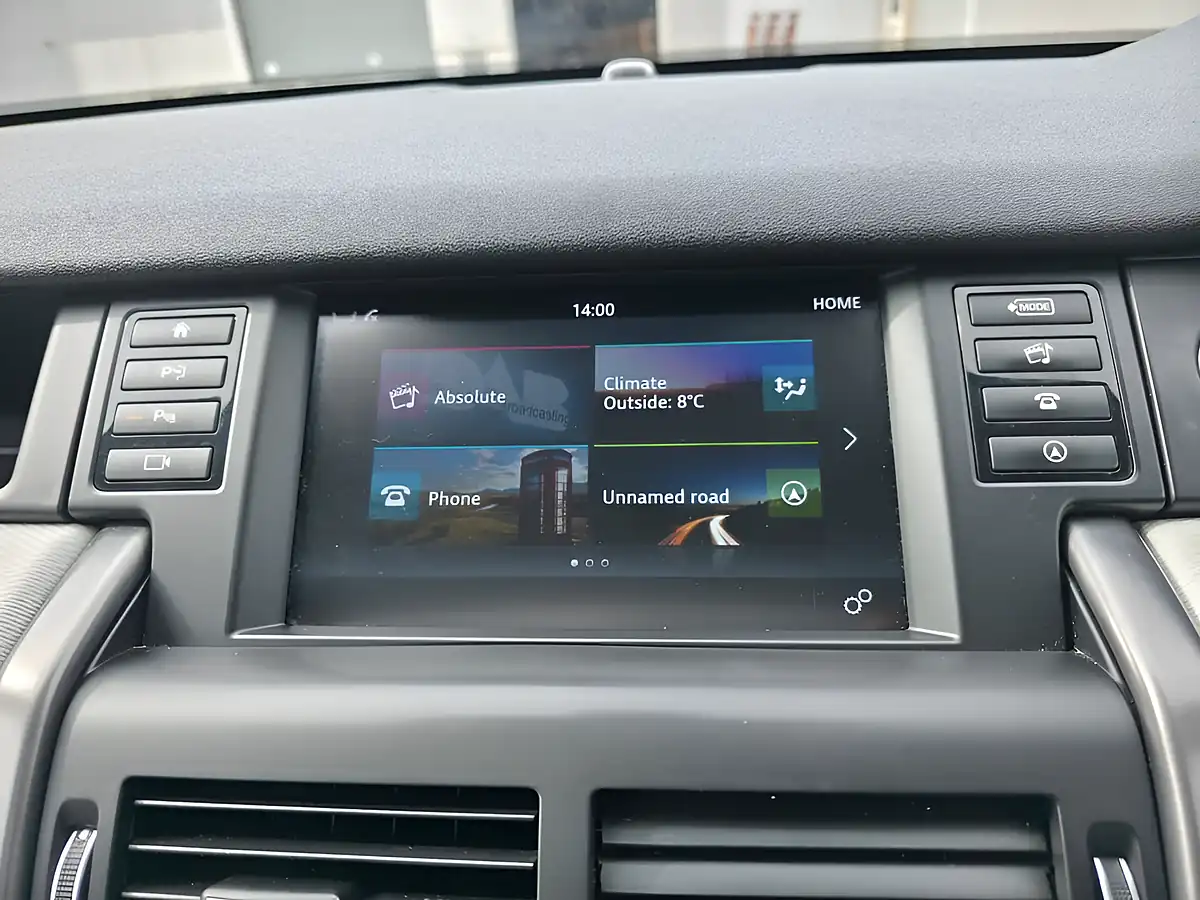 Used 2017 Land Rover Discovery Sport Hse Dynamic Lux Grey - Interior and Exterior details 10