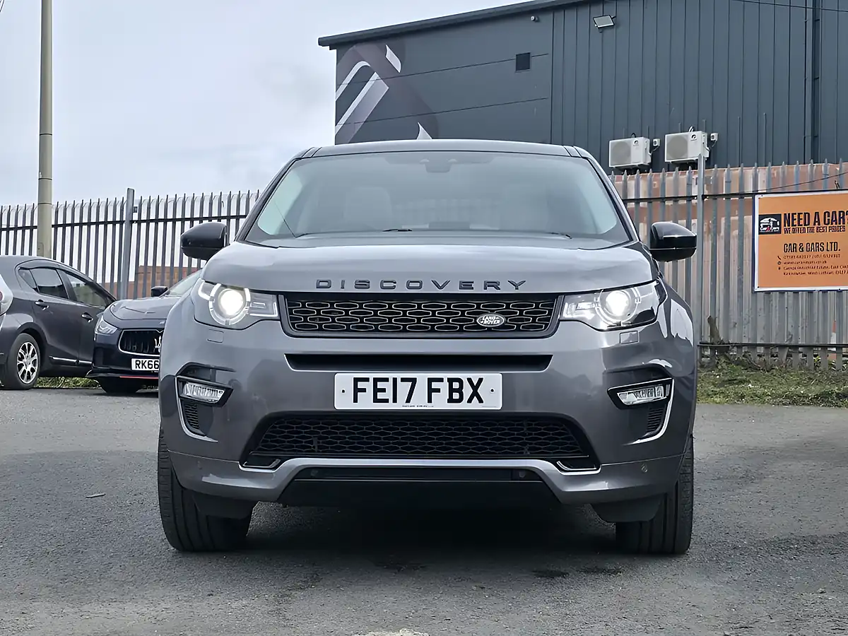 Used 2017 Land Rover Discovery Sport Hse Dynamic Lux Grey - Interior and Exterior details 4