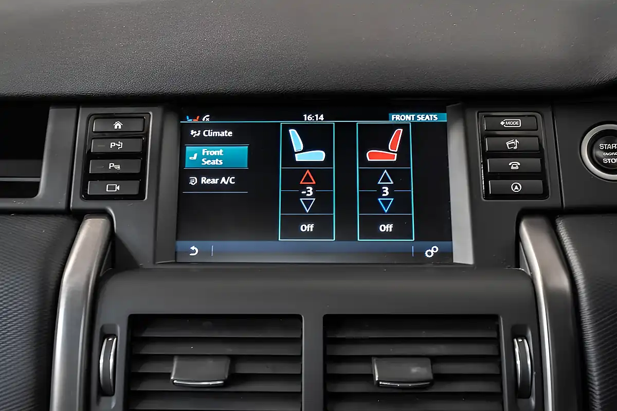 Used 2017 Land Rover Discovery Sport Hse Dynamic Lux Grey - Interior and Exterior details 16