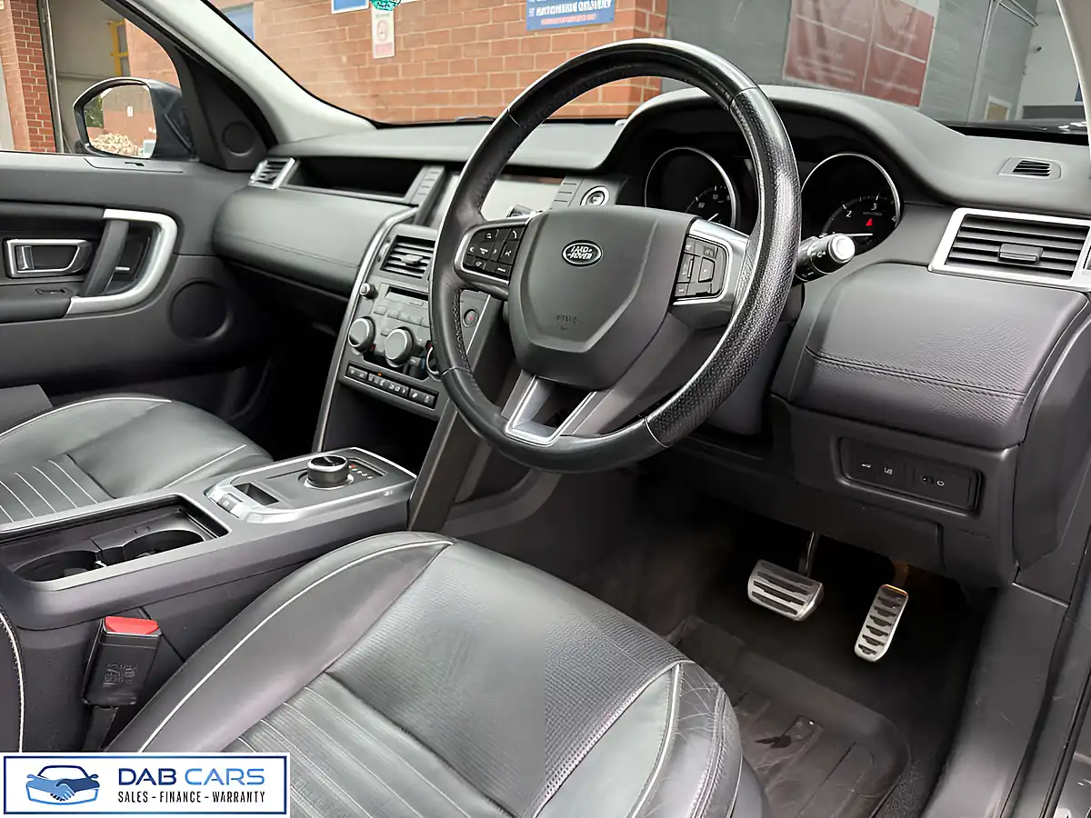 Used 2017 Land Rover Discovery Sport Hse Dynamic Lux Grey - Interior and Exterior details 4