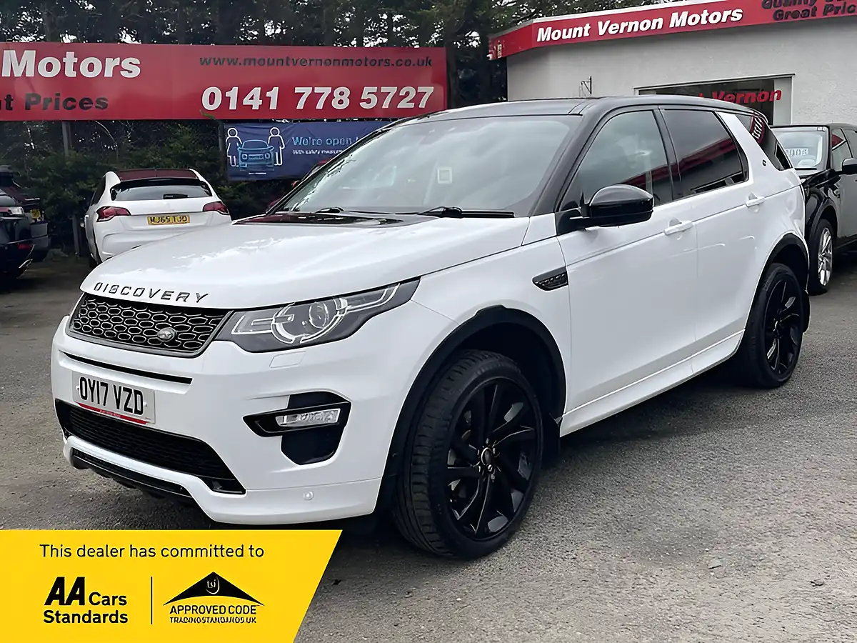 Used 2017 Land Rover Discovery Sport Hse Dynamic Lux White - Front View