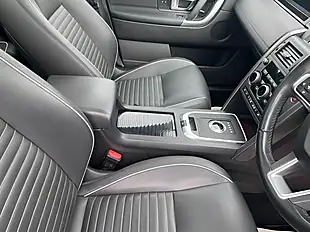 Used 2017 Land Rover Discovery Sport Hse Dynamic Lux White - Interior and Exterior details 12