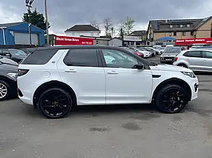 Used 2017 Land Rover Discovery Sport Hse Dynamic Lux White - Interior and Exterior details 8