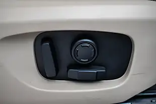 Used 2017 Land Rover Discovery Sport Hse Green - Interior and Exterior details 11