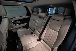 Used 2017 Land Rover Discovery Sport Hse Green - Interior and Exterior details 18