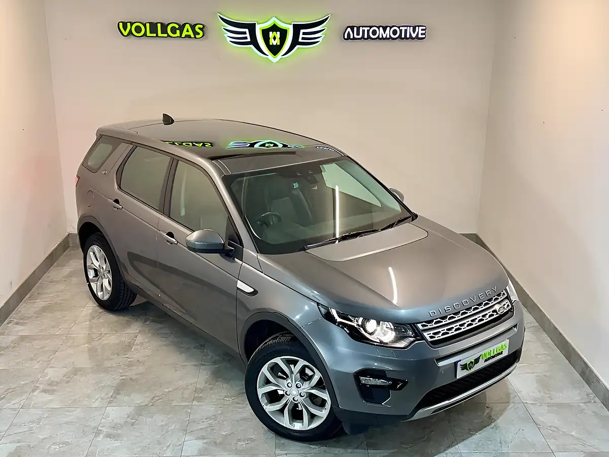 Used 2017 Land Rover Discovery Sport Hse Grey - Front View