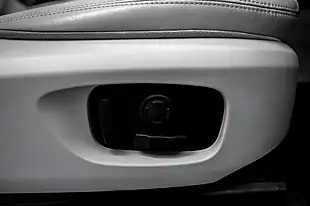 Used 2017 Land Rover Discovery Sport Hse Grey - Interior and Exterior details 11
