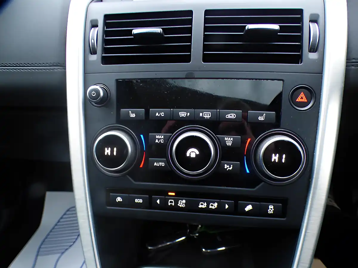 Used 2017 Land Rover Discovery Sport Hse Grey - Interior and Exterior details 16