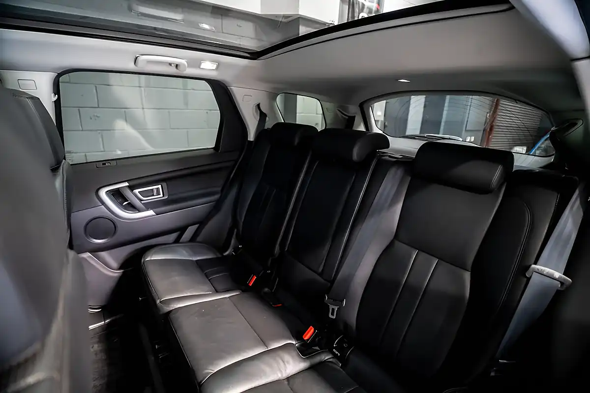 Used 2017 Land Rover Discovery Sport Hse Grey - Interior and Exterior details 12