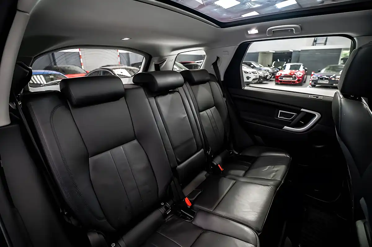 Used 2017 Land Rover Discovery Sport Hse Grey - Interior and Exterior details 13