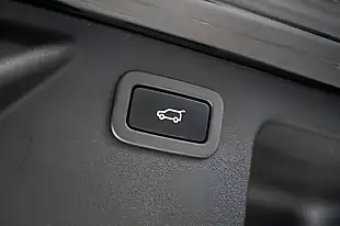 Used 2017 Land Rover Discovery Sport Hse Grey - Interior and Exterior details 19