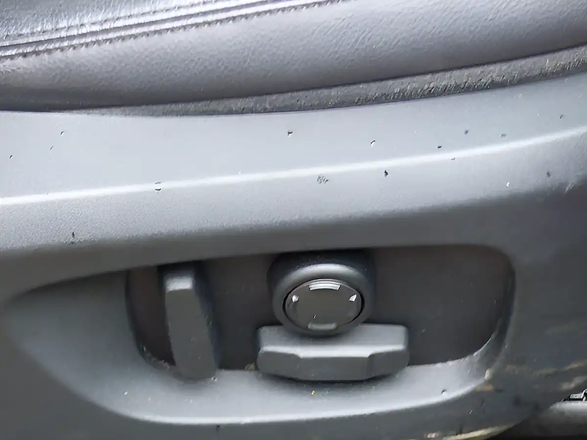 Used 2017 Land Rover Discovery Sport Hse Grey - Interior and Exterior details 17