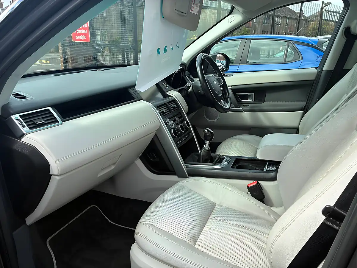 Used 2017 Land Rover Discovery Sport Hse Grey - Interior and Exterior details 19