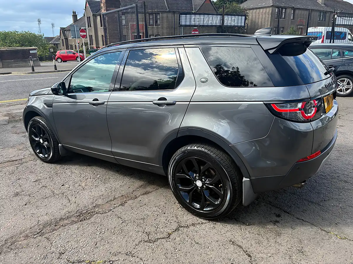 Used 2017 Land Rover Discovery Sport Hse Grey - Interior and Exterior details 5